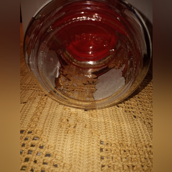 Vintage KIG Indonesia Glass jar with plastic lid snowman design - Picture 4 of 6